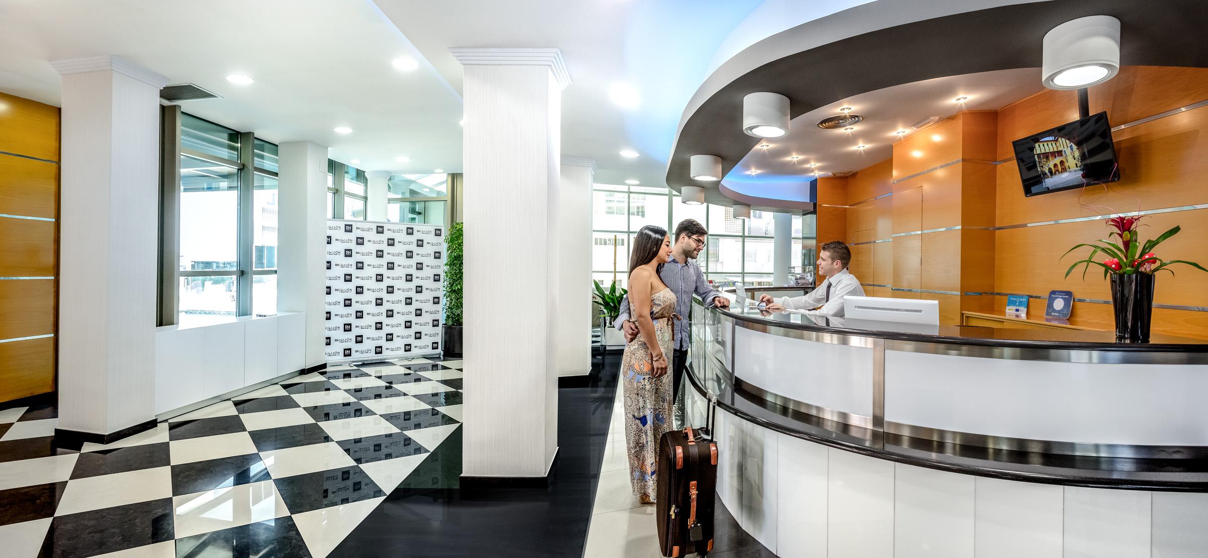 Hotel Rh Gijon & Spa กันดิอา ภายนอก รูปภาพ