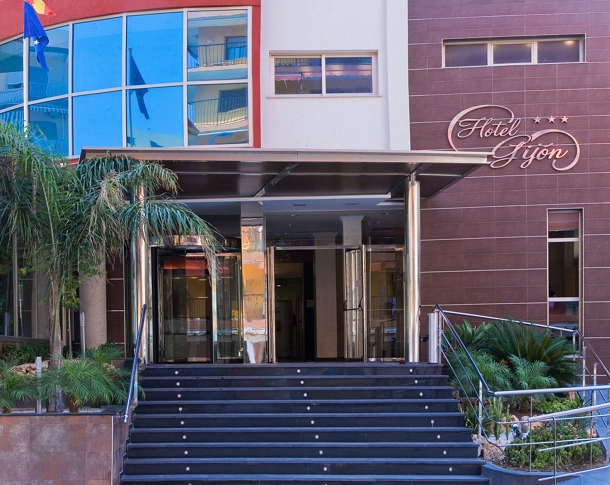 Hotel Rh Gijon & Spa กันดิอา ภายนอก รูปภาพ