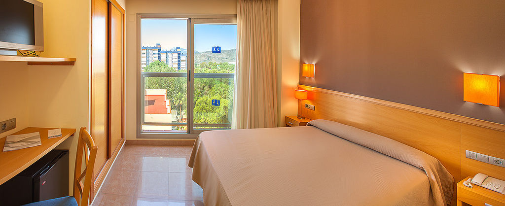 Hotel Rh Gijon & Spa กันดิอา ภายนอก รูปภาพ