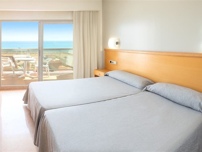 Hotel Rh Gijon & Spa กันดิอา ภายนอก รูปภาพ