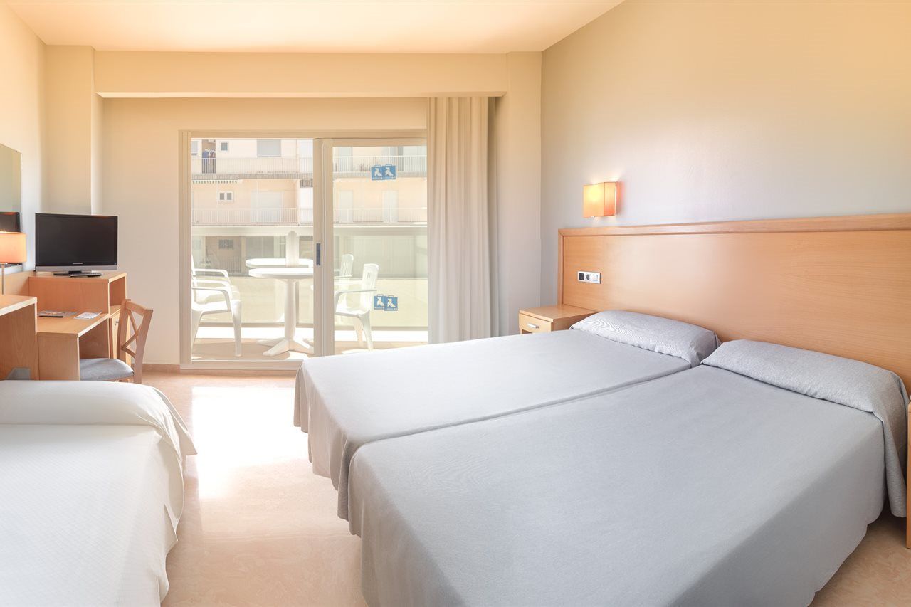 Hotel Rh Gijon & Spa กันดิอา ภายนอก รูปภาพ