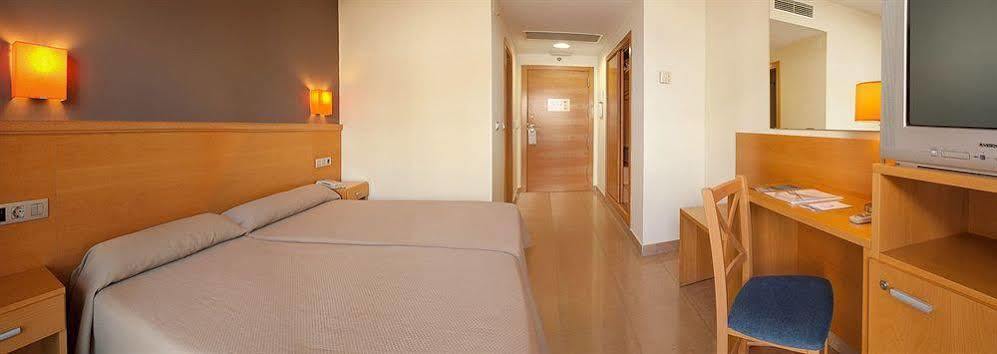 Hotel Rh Gijon & Spa กันดิอา ภายนอก รูปภาพ
